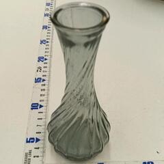 0903-128 ガラス花瓶の画像