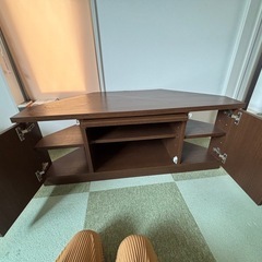 テレビボードの画像