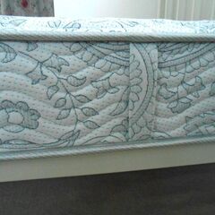 筋肉を鍛える方、ボディビルダーの方向け、高級ベットメーカーシモンズ社、超硬め、Wサイズ、マットレス。の画像