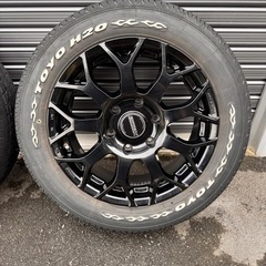 Essex 18インチホイール　ハイエースに装着　タイヤはおまけ程度です。　の画像