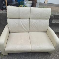 無料　汚れあり　二人掛けソファー　ソファー　中古　０円　早い者勝ちの画像