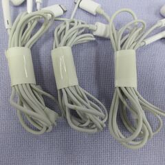 ( M-832 )iPhone用 イヤホン ３個まとめて まとめ売り 中古 動作確認済みの画像
