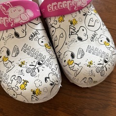 SNOOPYクロックス20.0cmの画像