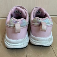 女の子靴の画像