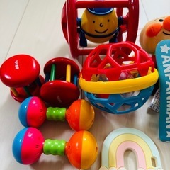 アンパンマン 冬のスポーツ ぬいぐるみ カスタネット BRIO 歯固め オーボール 赤ちゃん おもちゃ 鈴 セット まとめ売りの画像