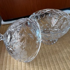 クリスタル ガラス 蓋つきディッシュ ガラスジャーの画像