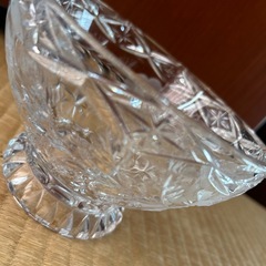 クリスタル ガラス 蓋つきディッシュ ガラスジャーの画像