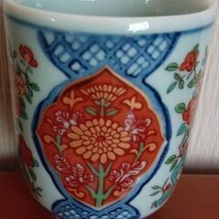 湯呑み茶碗の画像