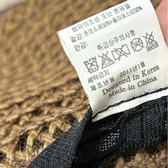 つば広　麦わら帽子の画像