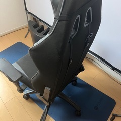 AKRACING ゲーミングチェア デスクチェア　グレー 灰 WOLFの画像
