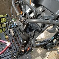 幼児補助椅子付きヤマハ電動自転車の画像
