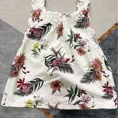子ども服　キッズ服　水着　ノースリーブ　トップス　100 女の子　H&M 夏服　水遊びの画像