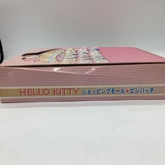 サンリオより【HELLO KITTY ショッピングモール ピンバッチ】のご紹介ですの画像