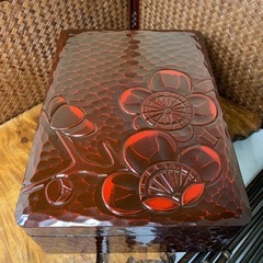 配送可能 美品 高岡漆器　天然木製 枝梅図 文箱 漆器 昭和レトロ 鎌倉彫 硯箱 小物入れ 茶道具 煎茶道具 工芸品 茶器煎茶器 書道具 骨董の画像