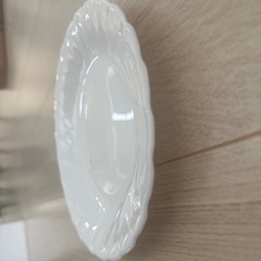 美品2度のみ使用／フランス製 耐熱白いお皿の画像