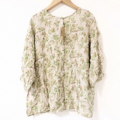 【受付中‼️】新品タグ付き！embelge★カットソー ブラウス 半袖★リーフ柄★Lサイズ★いつでもお渡し可能です⭕️の画像