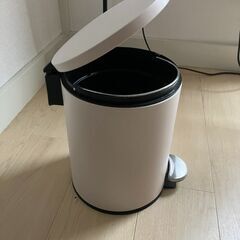 Francfranc おしゃれなゴミ箱の画像