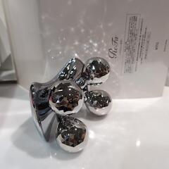 リファフォーボディ美容機器の画像