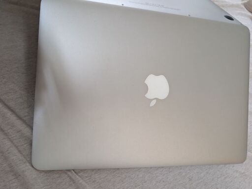 お得　Macbook Air 13-inch mid-2013 中古　箱付き