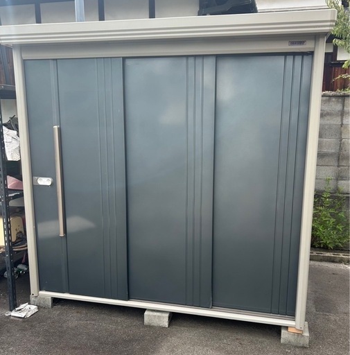 倉庫　大型倉庫　荷物置き　物置