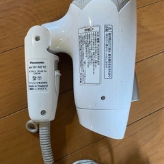 ヘアドライヤーの画像
