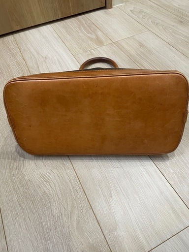 VUITTON アルマ　モノグラム　バッグ
