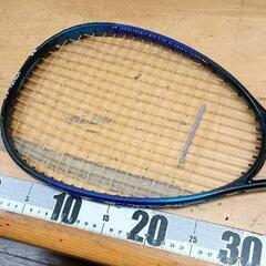 0903-083 テニスラケット　YONEX AERON5 カバー付きの画像