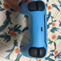 SONY PS5 コントローラー 青の画像