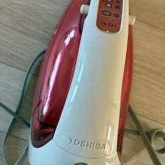 TOSHIBA スチームアイロン　ピンクの画像
