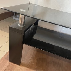 ガラステーブルの画像