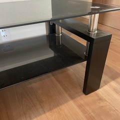 ガラステーブルの画像