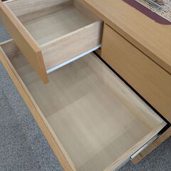 ジモティー見た！で5%OFF【チェスト】タンス 収納家具 箪笥 たんす 4段チェスト ローチェスト 木製 脚付き：ナチュラルの画像