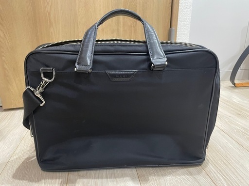 ultima TOKYO バック