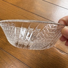 お皿1枚の画像