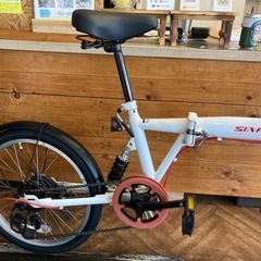 【前後タイヤ・チューブ新品！】サスペンション付き　6段変速　20インチ折りたたみ自転車　ホワイトの画像