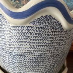 大きな陶器鉢🪴受け皿付きの画像