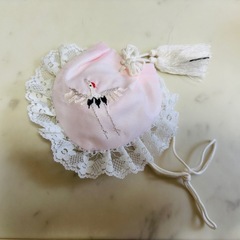 女の子用お宮参りセット  帽子+よだれ掛け+着物+お守り袋　　の画像