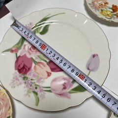 お皿の画像