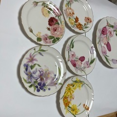 お皿の画像