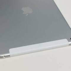 iPad 第7世代/Wi-Fi+セルラー/32GB/A2198〈MW6C2J/A〉の画像