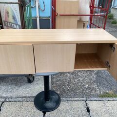 【無料】収納棚・トルソー・テーブル・看板／お洋服屋さんで使用の画像