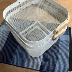 イケアのリーサトルプバスケット　２個セットの画像