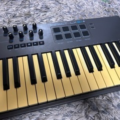 nektar MIDIキーボードの画像