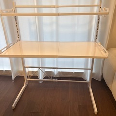 棚上収納の画像