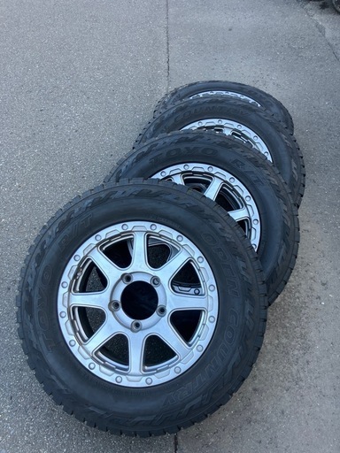 【商談中】薪　マツ　2.0㎥弱 商談中】薪 マツ 2.0㎥弱