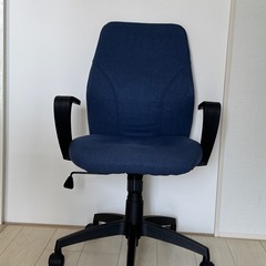 ニトリ ワークチェア グリッジ NV ブルーの画像