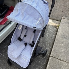 B型ベビーカーの画像