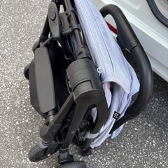 B型ベビーカーの画像