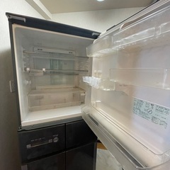 シャープ　両開き冷蔵庫の画像