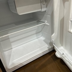 アイリスオーヤマ　コンパクト冷蔵庫　木目調　2020年製の画像